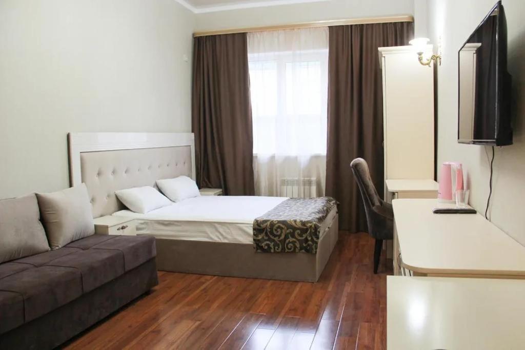 Gold Boutique Hotel Almatı Dış mekan fotoğraf