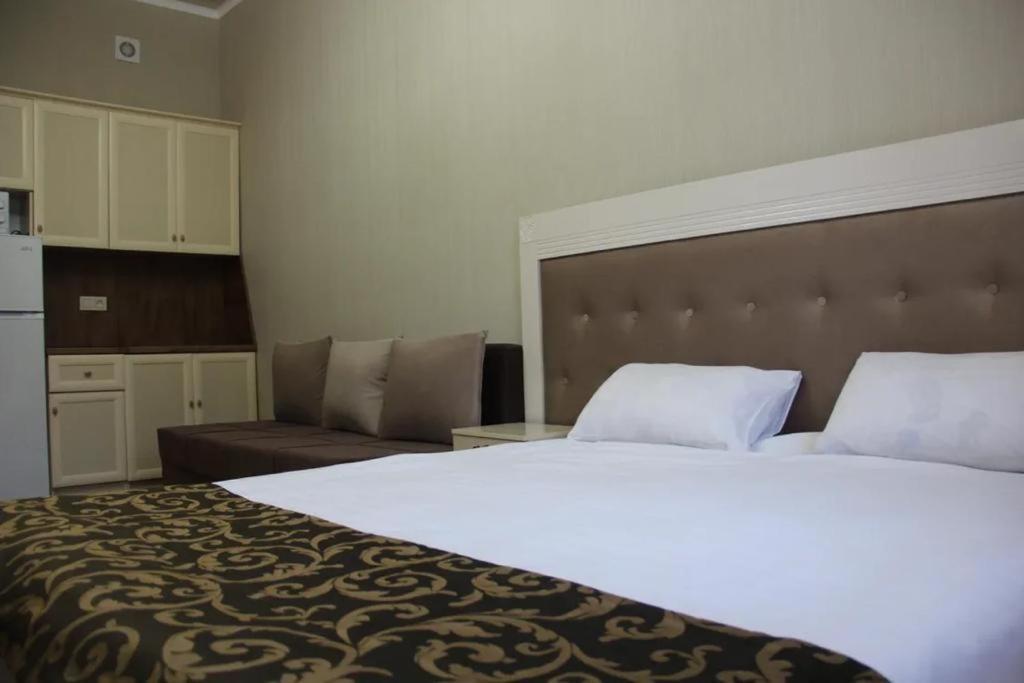 Gold Boutique Hotel Almatı Dış mekan fotoğraf
